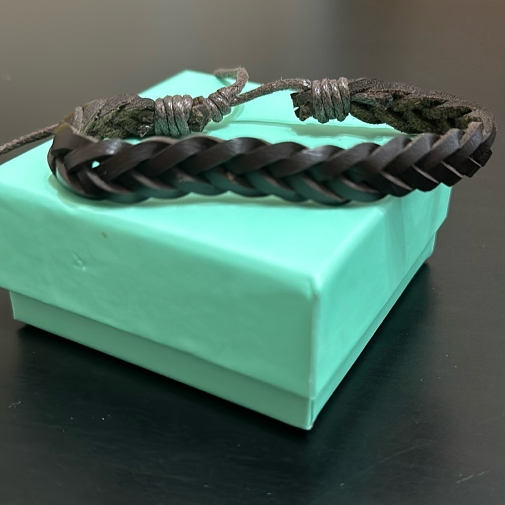 Men’s braided leather bracelet. Brand new.